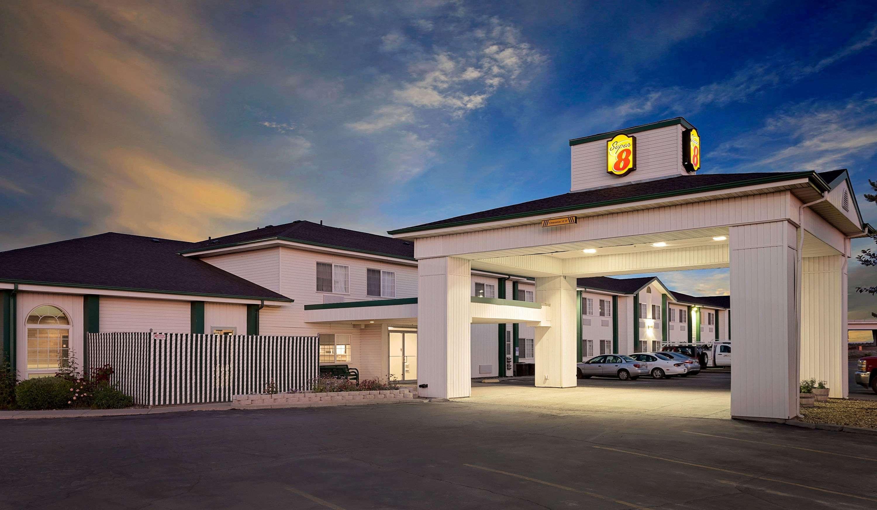 Hotel Super 8 By Wyndham Battle Mountain Exterior foto